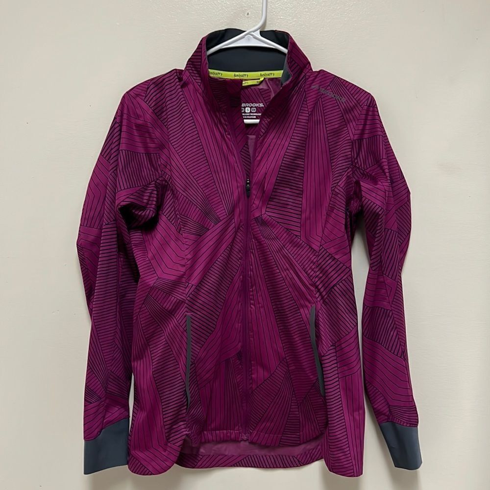 Brooks Running Jacket Small